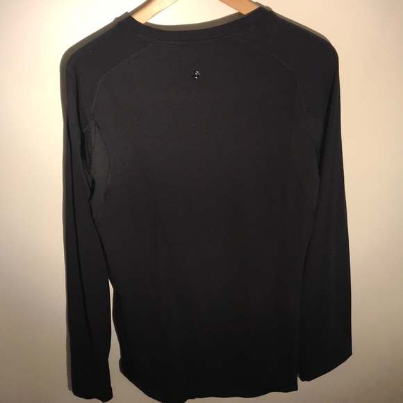Men’s Lululemon Long Sleeve Shirt - Picture 2 of 3